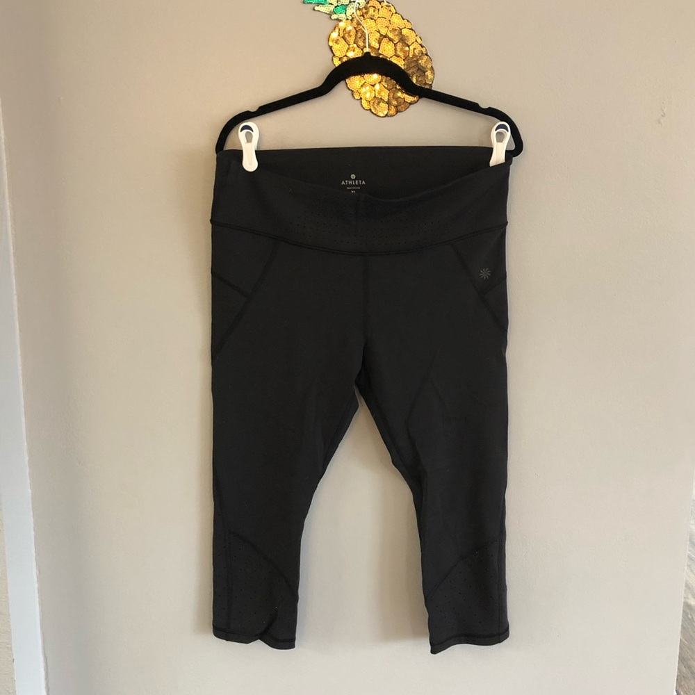 Athleta Capri leggings - GUC Black